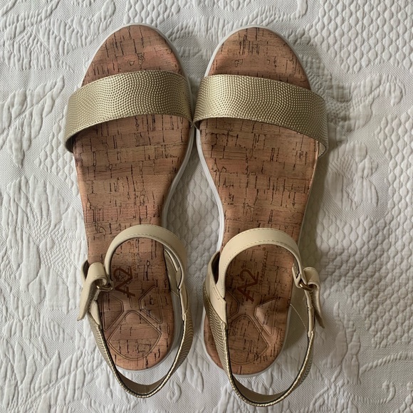 white flat comfort sandals